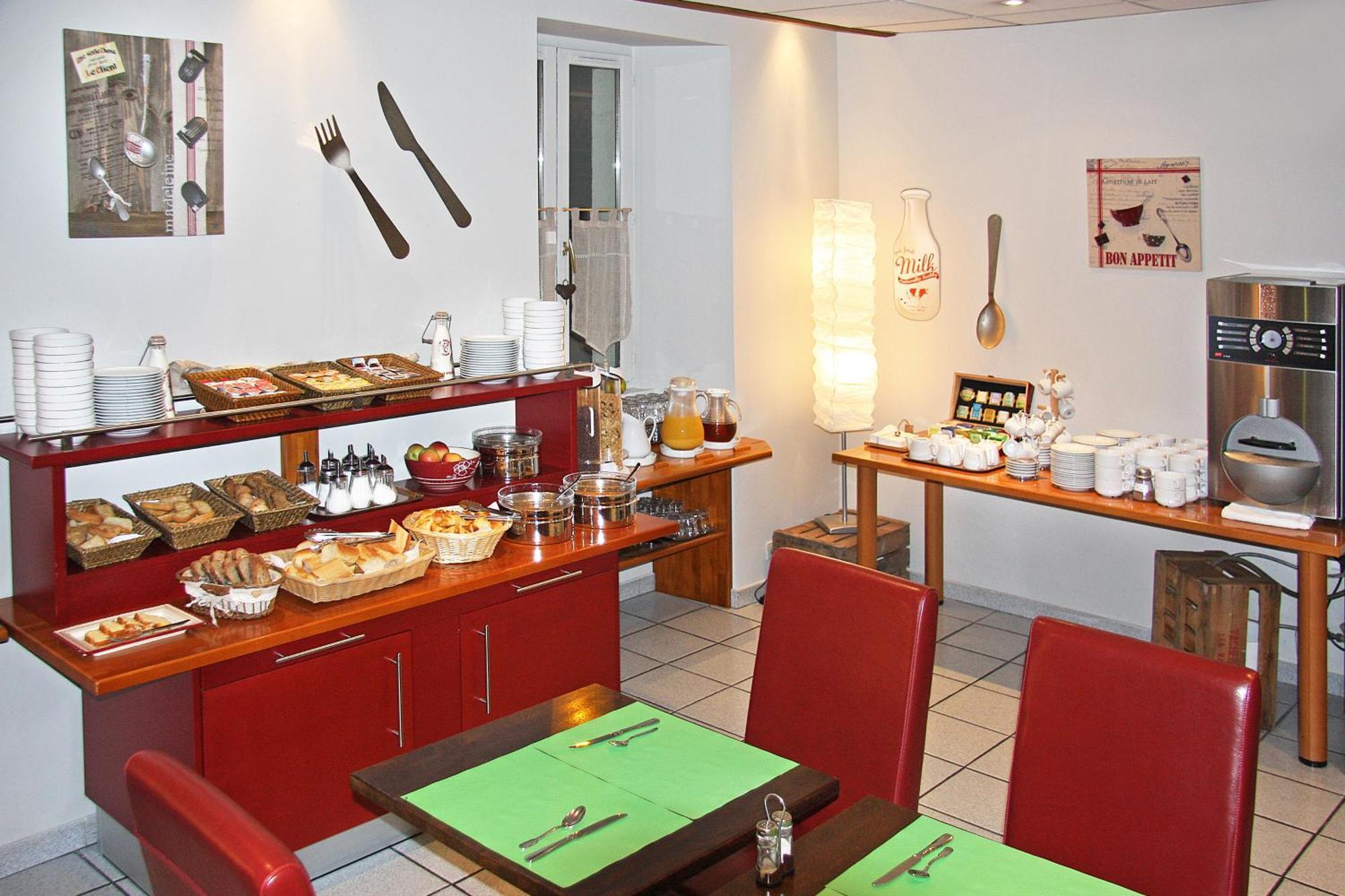 Hotel De Geneve Et Restaurant , Faverges-Seythenex מראה חיצוני תמונה